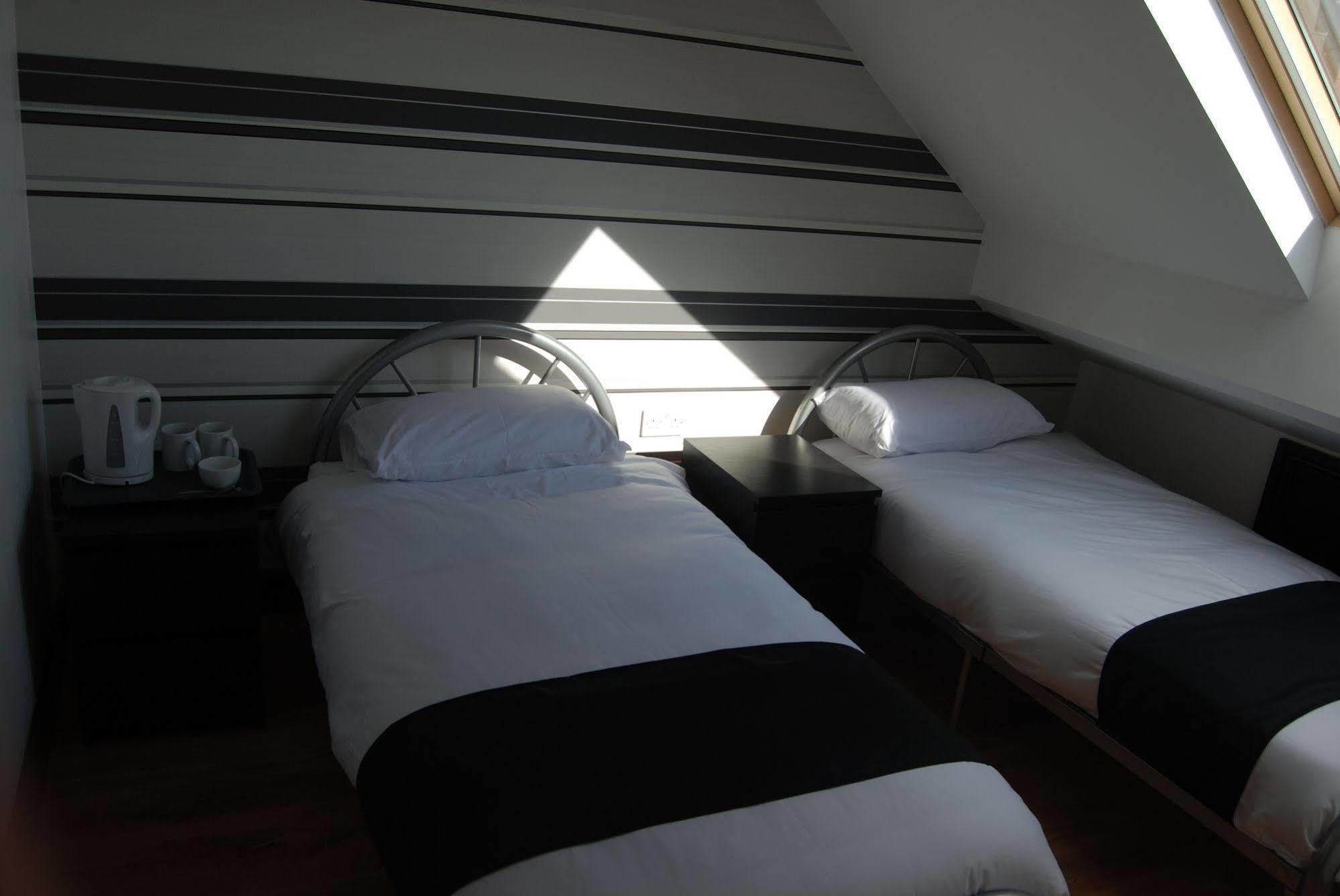 Cornmill Hotel Кингстън ъпон Хъл Екстериор снимка