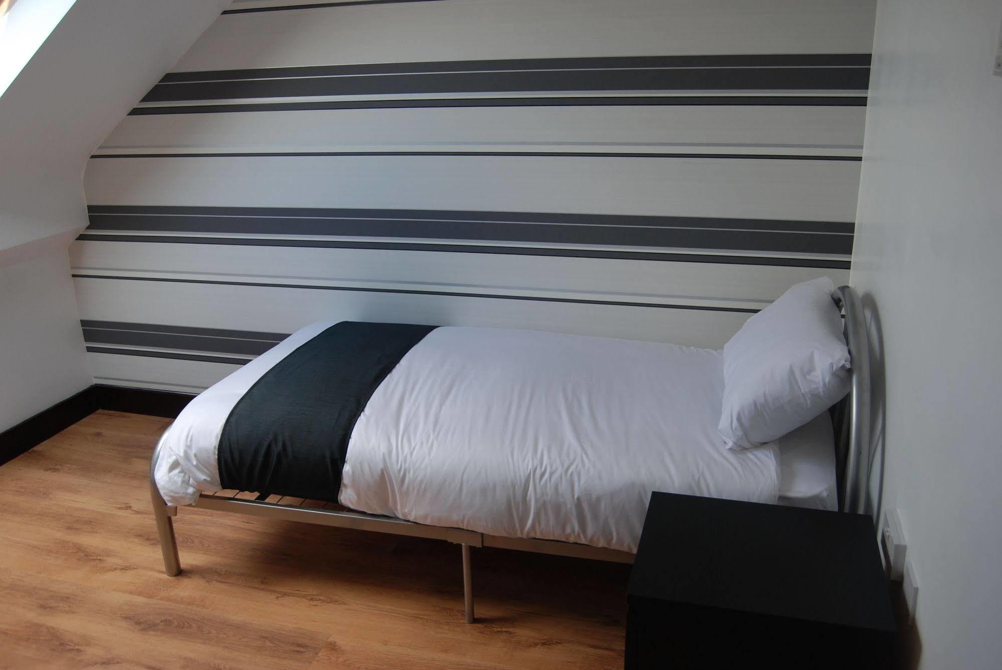 Cornmill Hotel Кингстън ъпон Хъл Екстериор снимка